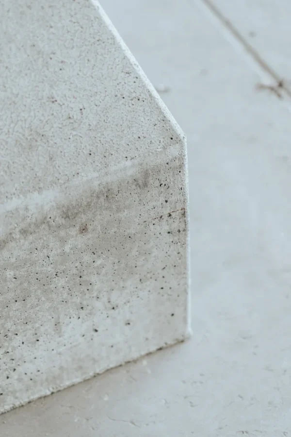 Roos Groep - Prefab beton - Geleideblok 75x50x52