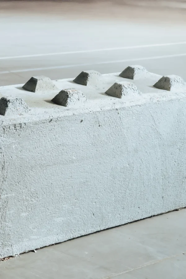 Roos Groep - Prefab beton - Stapelblok met nop 160 x 80 x 80